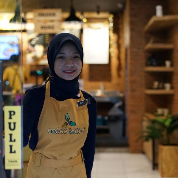 Coffee Toffee - Barista - Smile