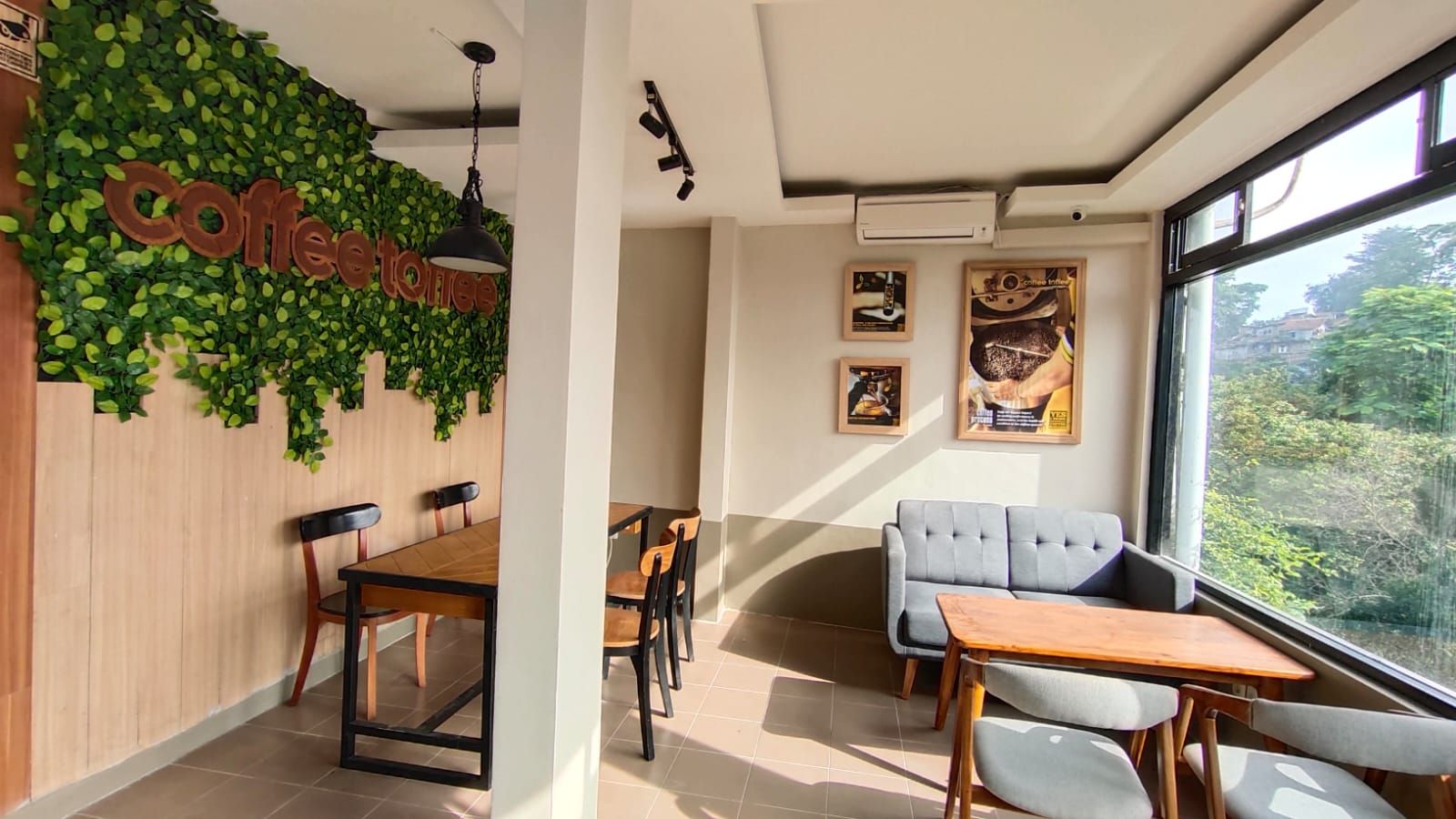 CoffeeToffee Reopening Siliwangi