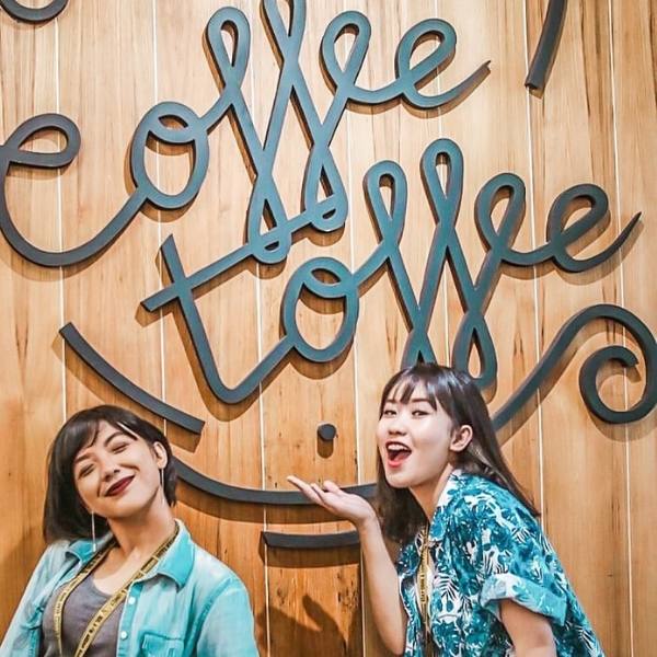 Coffee Toffee - Warm Ambience Happy Customer